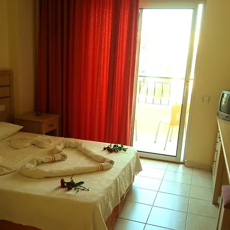 Summer Rose Szálloda