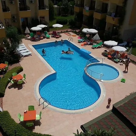 Summer Rose Szálloda Side