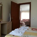 Hotel Summer Rose