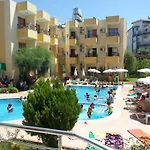 Summer Rose Hotel 3*