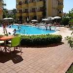 Hotel Summer Rose