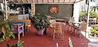 Summer Rose Hotel