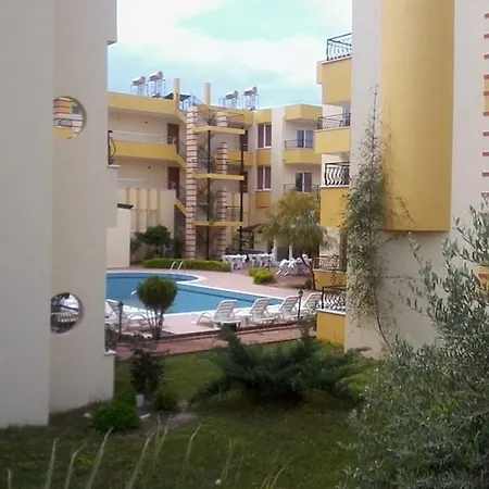 Hotel Summer Rose Side