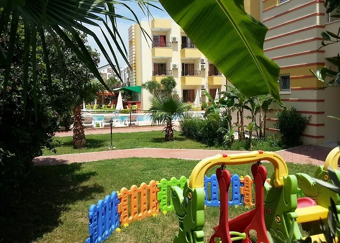 Hotel Summer Rose Side