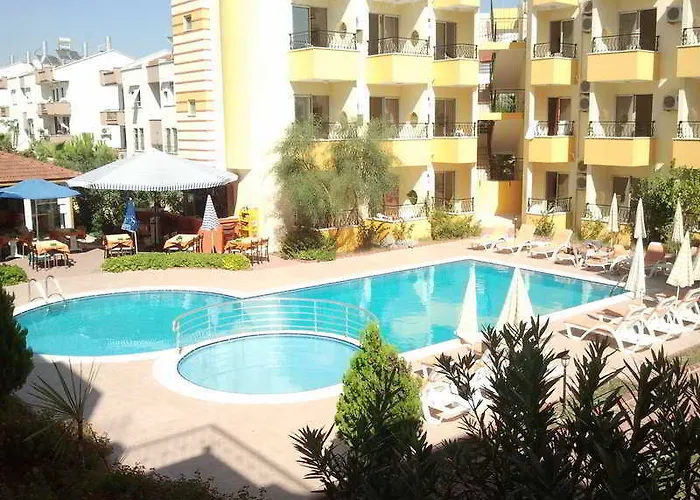 Summer Rose Сиде