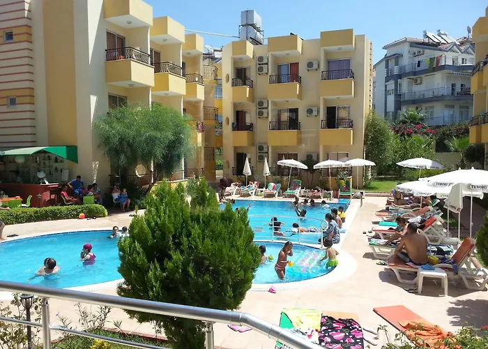 Summer Rose Hotel 3*