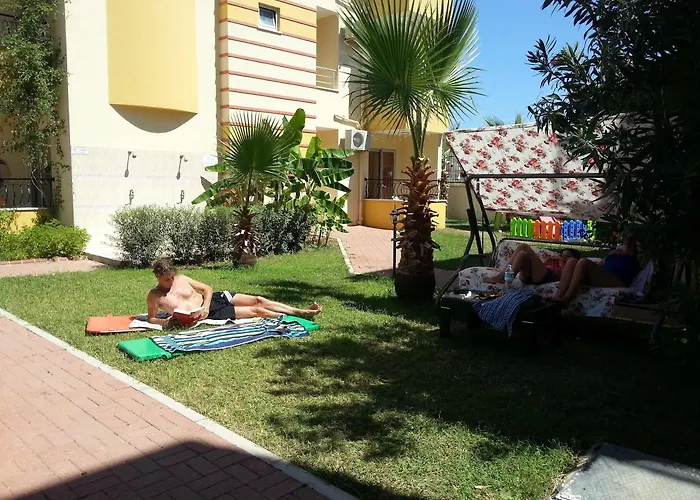 Summer Rose Hotel 3*