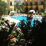 Hotel Summer Rose Side